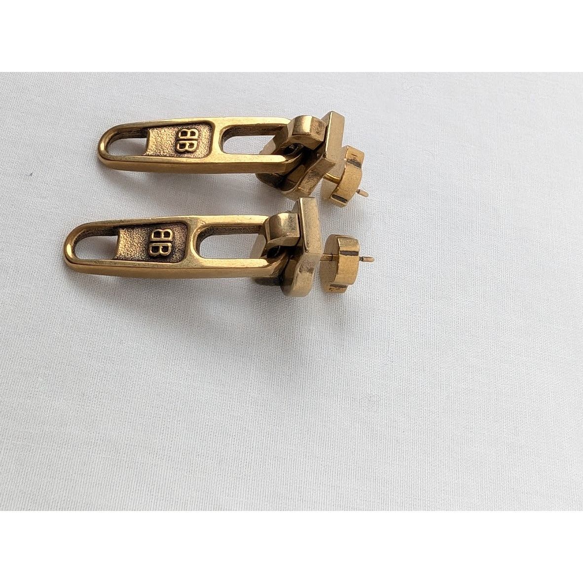 Balenciaga o1rshd1 Size: OS / Women's Zip Earrings Brass/Antique Gold Size ONE SIZE - 7 Thumbnail