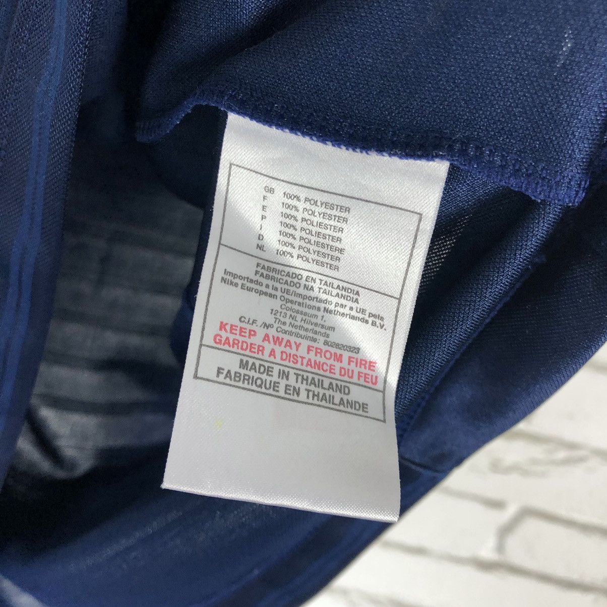 Nike Nike vintage soccer jersey Size US S / EU 44-46 / 1 - 6 Thumbnail