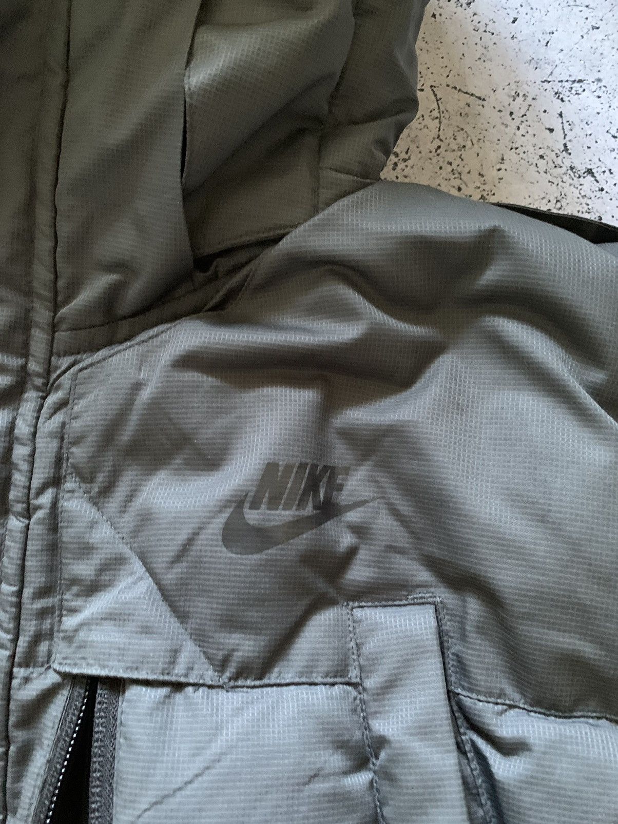 Nike × Vintage Vintage Nike Acg Down Puffer Jacket Drill Swoosh Y2K USA Size US L / EU 52-54 / 3 - 3 Thumbnail