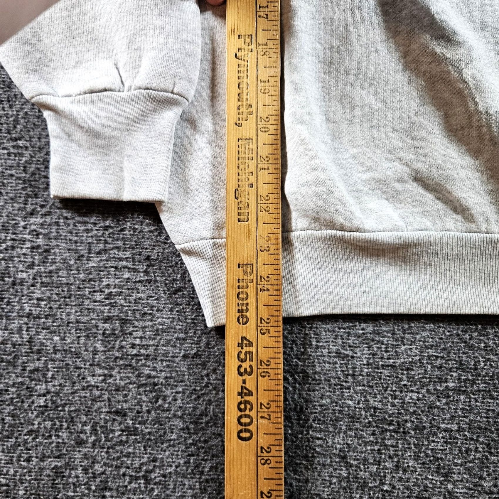 Fruit Of The Loom VINTAGE Fruit of the Loom Sweatshirt Graphic 90s Large Gray Mens Crew Neck Long Sleeve Fleece Cotton Polyester Pullover Logo Sports Size US L / EU 52-54 / 3 - 5 Thumbnail