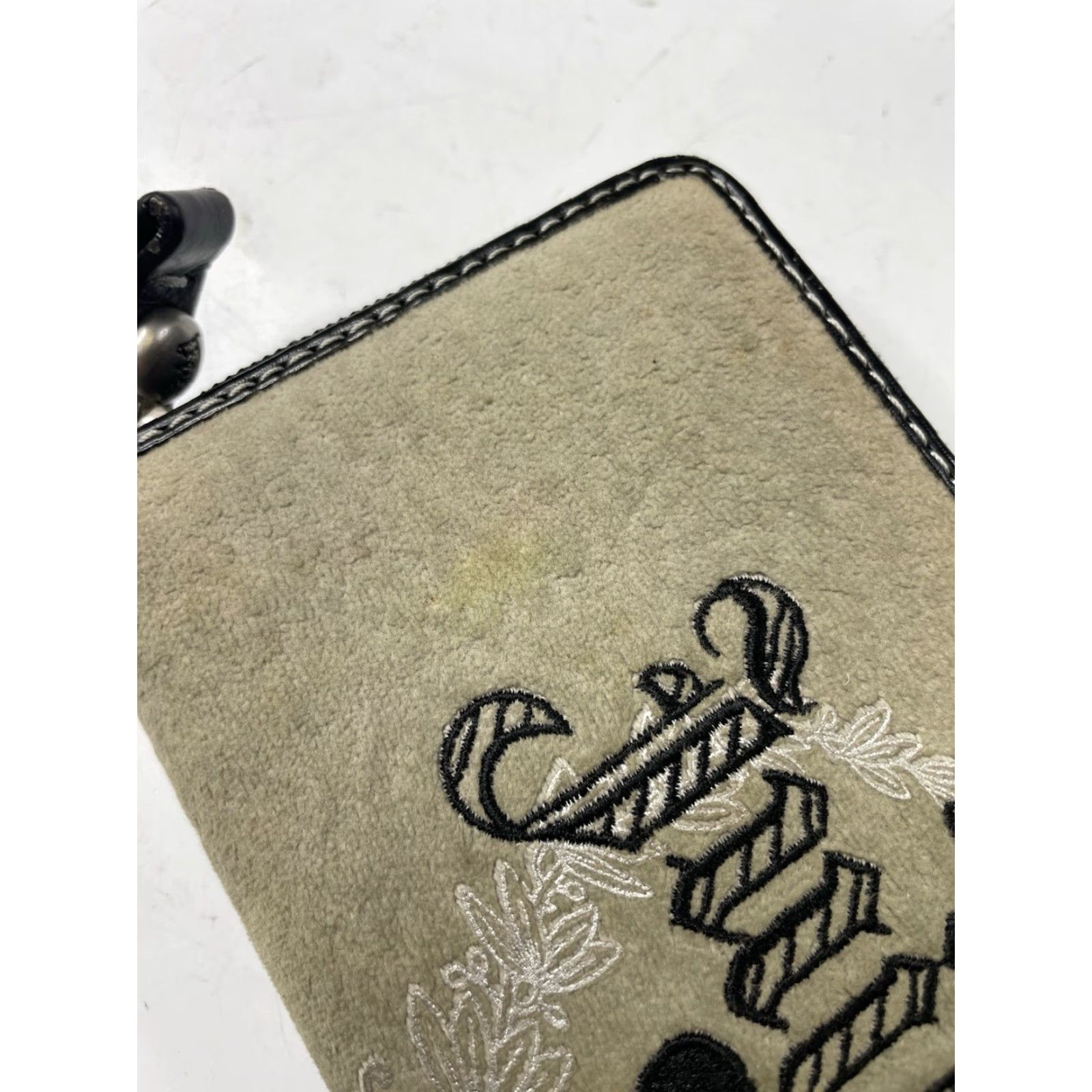 Juicy Couture VINTAGE Juicy Couture Wallet Wristlet Bag Clutch Velour Light Brown Zip Brown Women Wallet Wristlet Clutch 2000s Size ONE SIZE - 5 Thumbnail