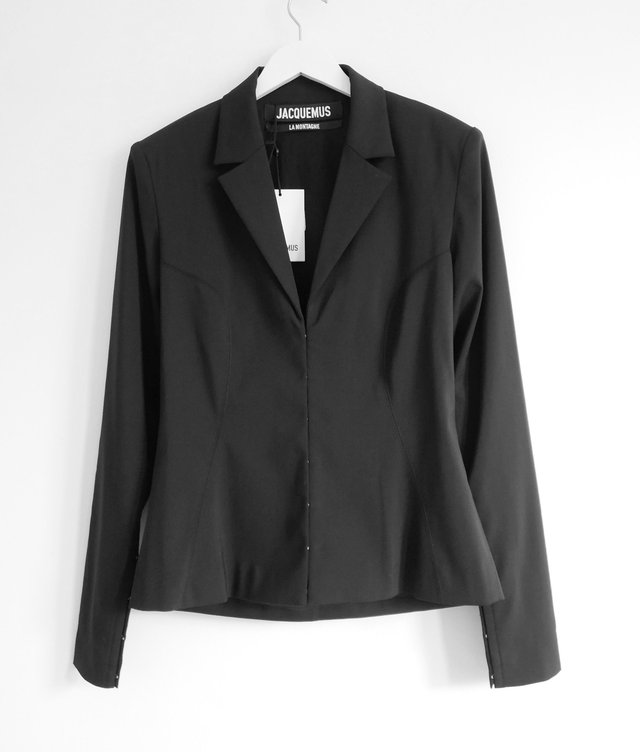 image of Jacquemus La Montagne Open Back Jacket in Black, Women's (Size Medium)