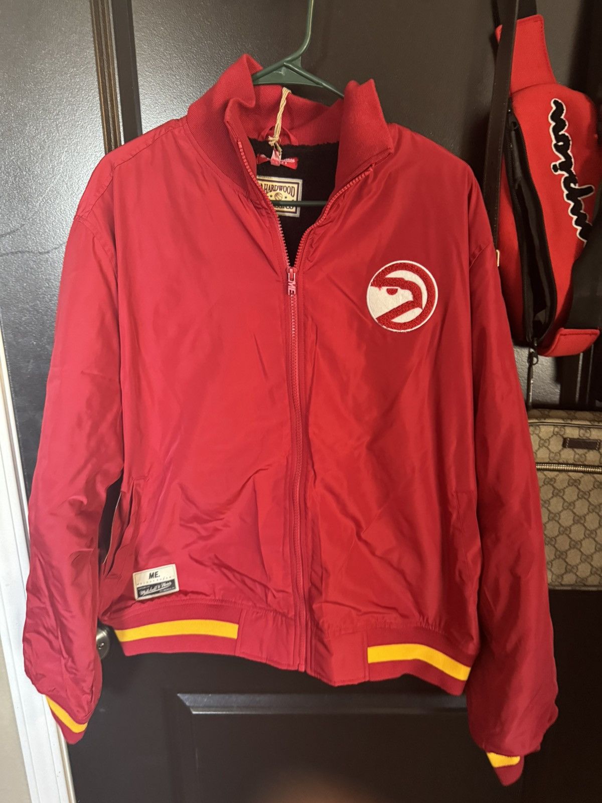 Mitchell & Ness Atlanta Hawks jacket Size US L / EU 52-54 / 3 - 1 Thumbnail
