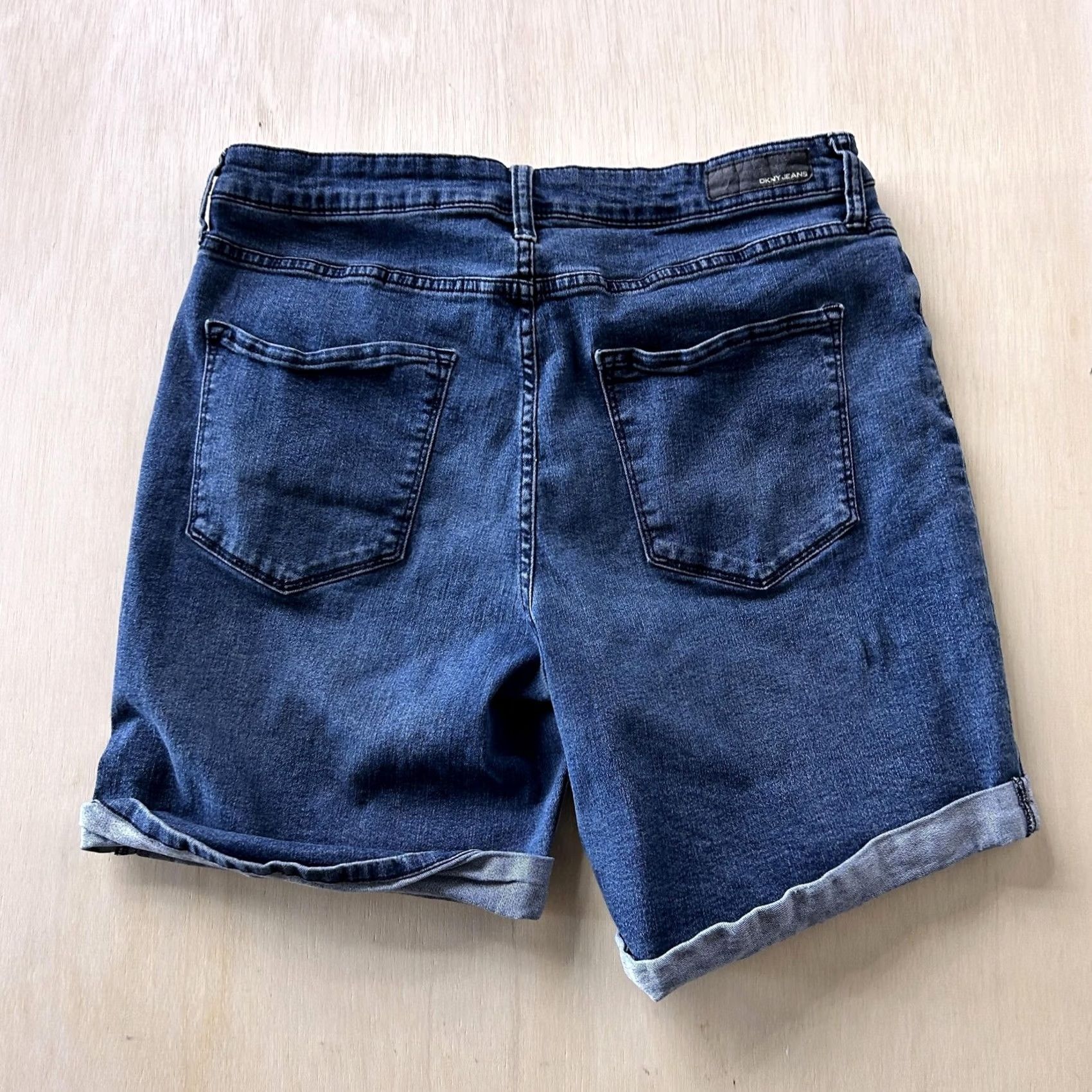 DKNY DKNY JEAN Shorts Bermuda Denim Blue 12 Womens 5-Pocket Stretch Cuffed Size 34" / US 12 / IT 48 - 2 Thumbnail