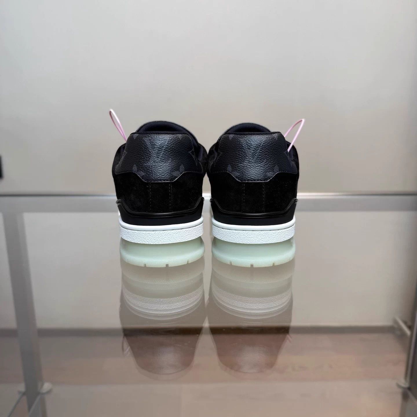 Louis Vuitton LV TRAINER Black Monogram UK7 99 Size US 7 / EU 40 - 5 Thumbnail