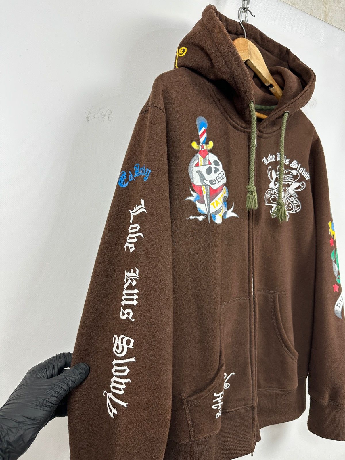 Ed Hardy Vintage Ed Hardy Rhinestones Skull Zip Up Brown Hoodie Size US M / EU 48-50 / 2 - 13 Thumbnail