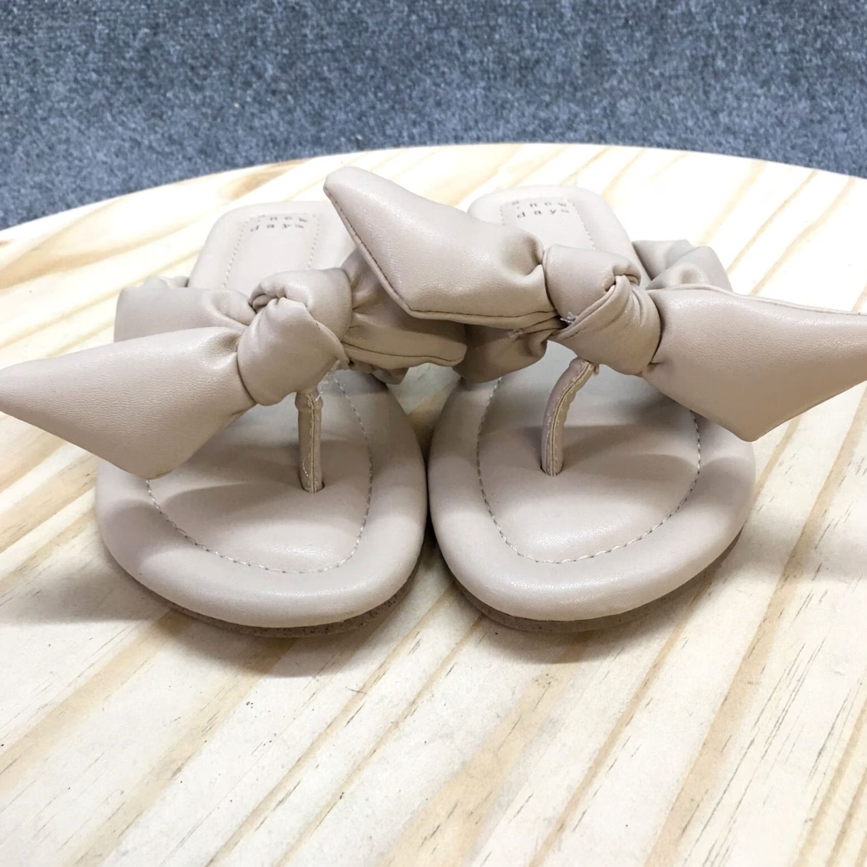 Vintage A New Day Sandal Womens 6.5 Knotted Flip Flop Flats Beige Faux Leather Slip On Size US 7 / IT 37 - 4 Thumbnail