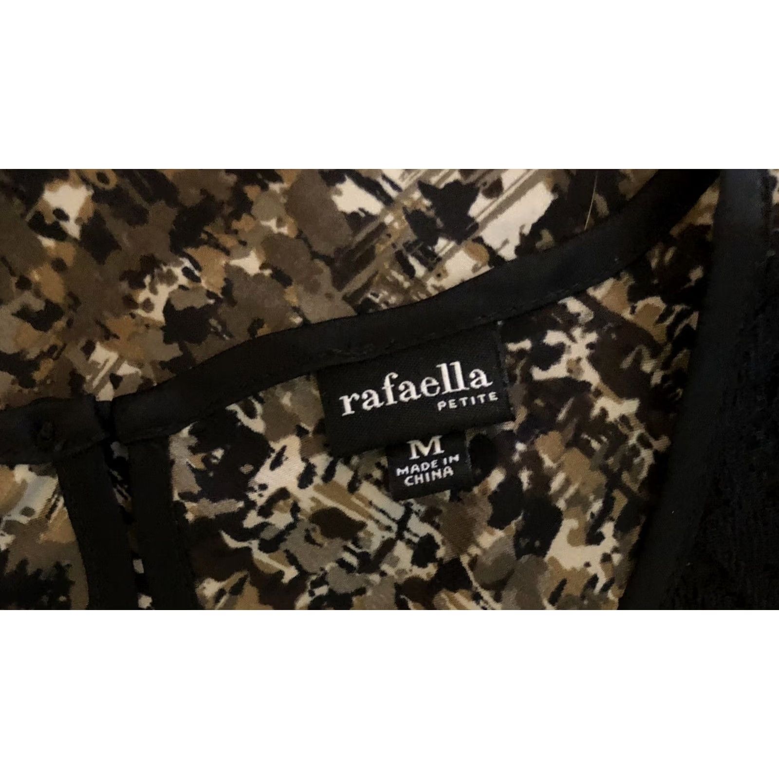 Vintage VINTAGE Rafaella Satin Sleeveless Top Brown/Blk Lace Neck Scoop M Geometric 90s Artsy Bohemian Glam Womens Shirt Blouse Camisole Ladies Size M / US 6-8 / IT 42-44 - 5 Thumbnail