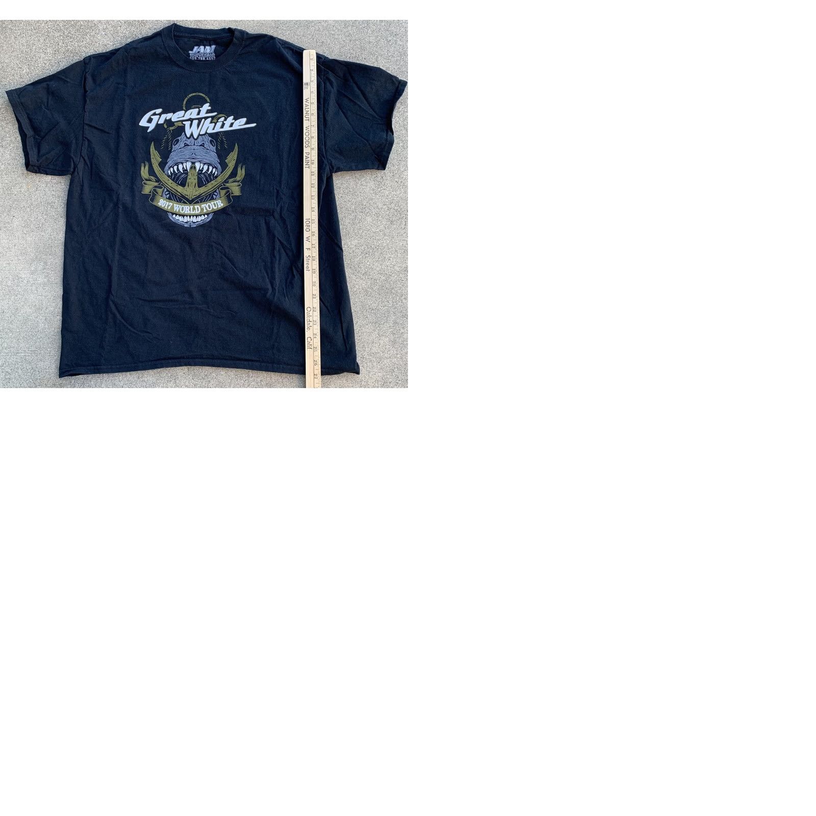 Salem Sportswear Jam Sportswear Great White 2017 World Tour T-Shirt Men 2XL Black Graphic Print Tee Band Concert PT Shirt Size 2XL Mens Size US XXL / EU 58 / 5 - 9 Thumbnail