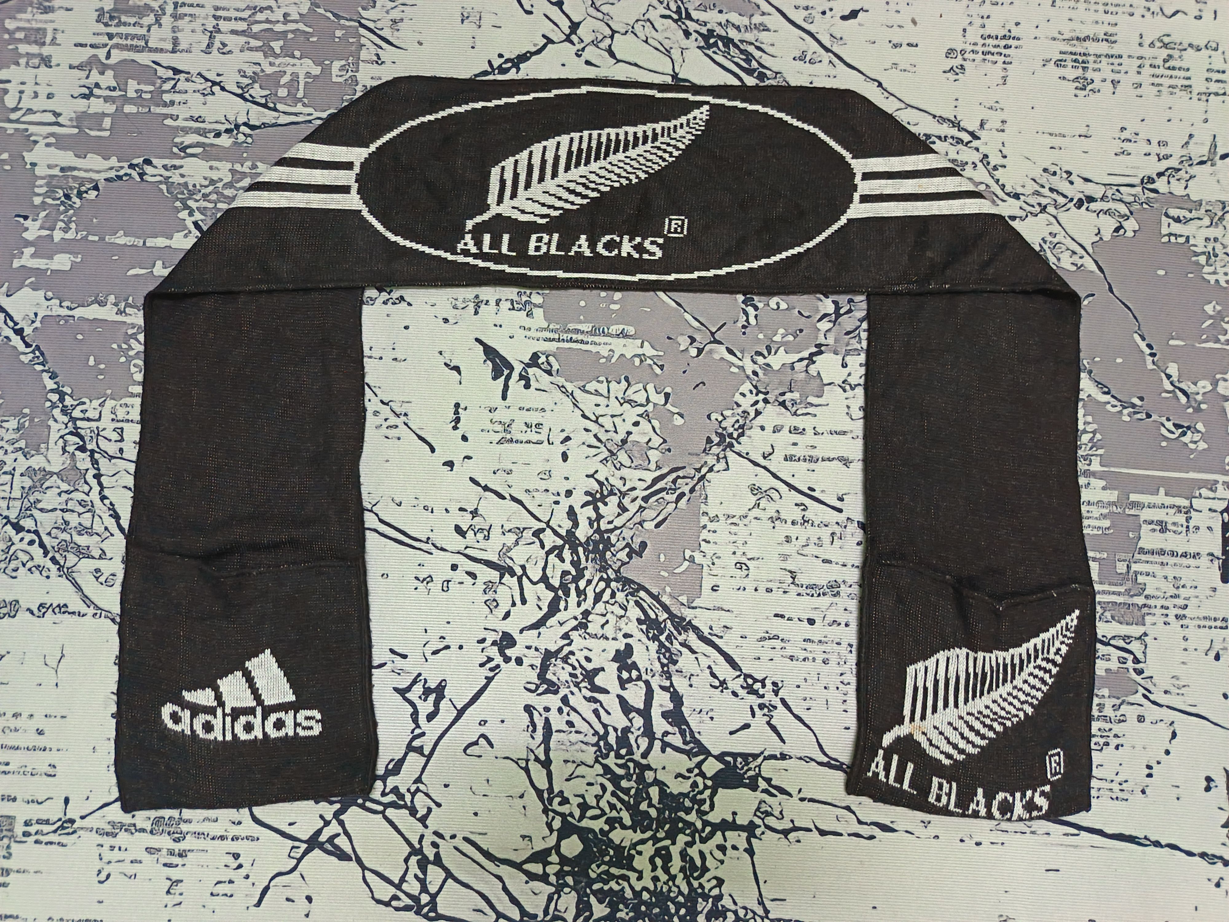 All Blacks All Blacks Adidas Pocket Muffler Scarves Size ONE SIZE - 1 Thumbnail