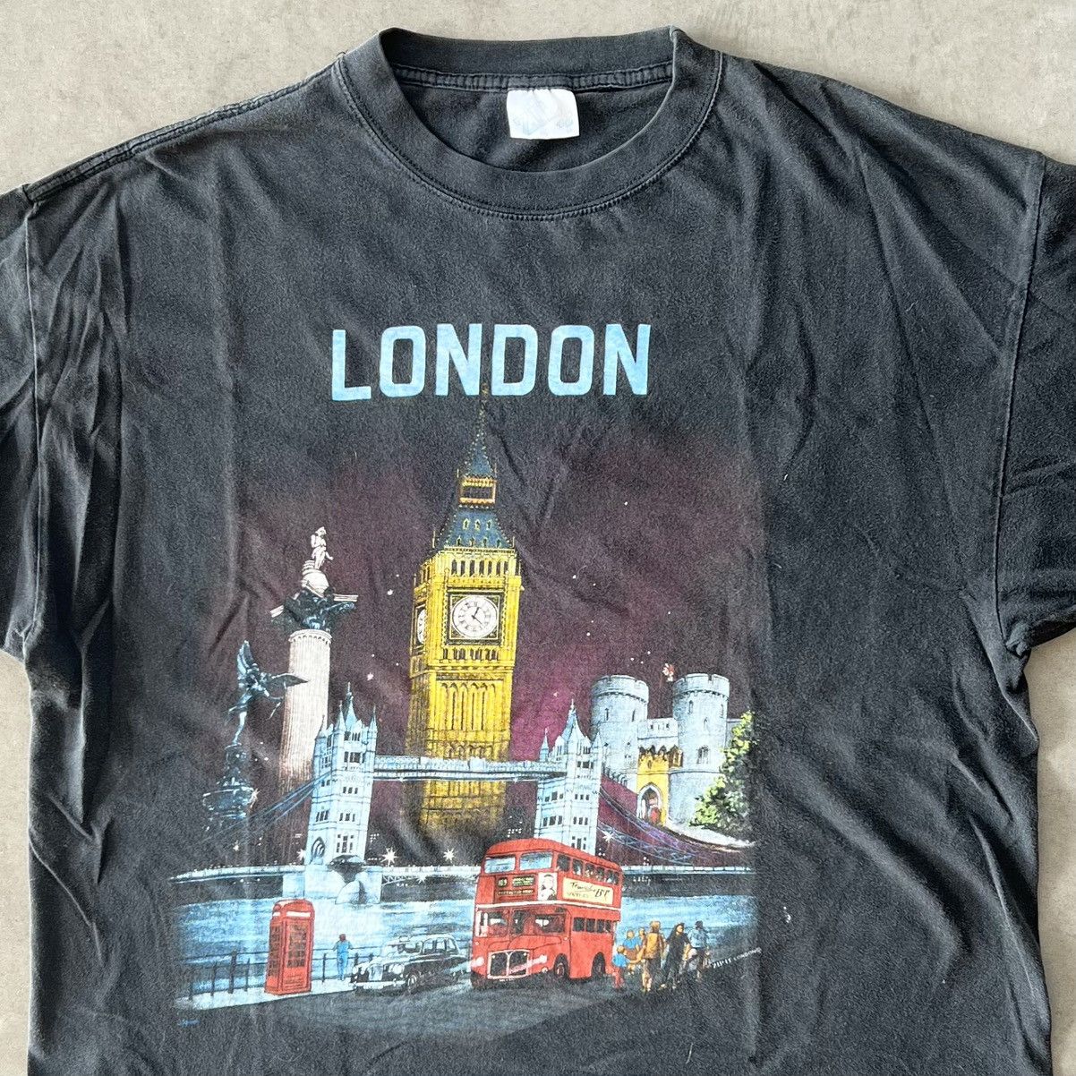 Vintage 🏴󠁧󠁢󠁥󠁮󠁧󠁿 VINTAGE LONDON TOURIST SHIRT - BALENCIAGA STYLE TEE Size US XXL / EU 58 / 5 - 3 Thumbnail