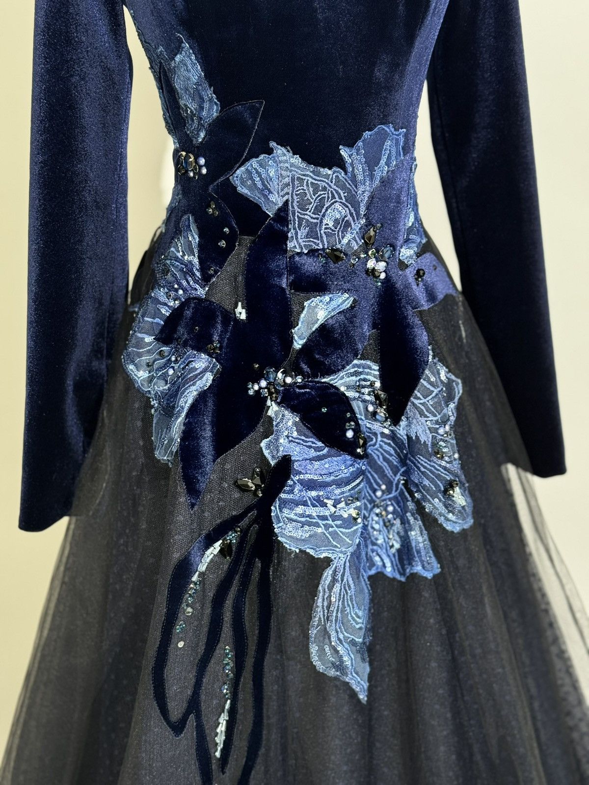 Other Brand New US 6 Jean Fares Couture Floral Embellished Dress Size M / US 6-8 / IT 42-44 - 3 Thumbnail