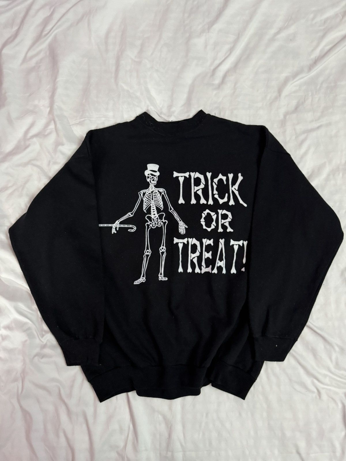 Vintage Vintage Skeleton Horror Halloween Punk Sweatshirt Size US XL / EU 56 / 4 - 1 Thumbnail