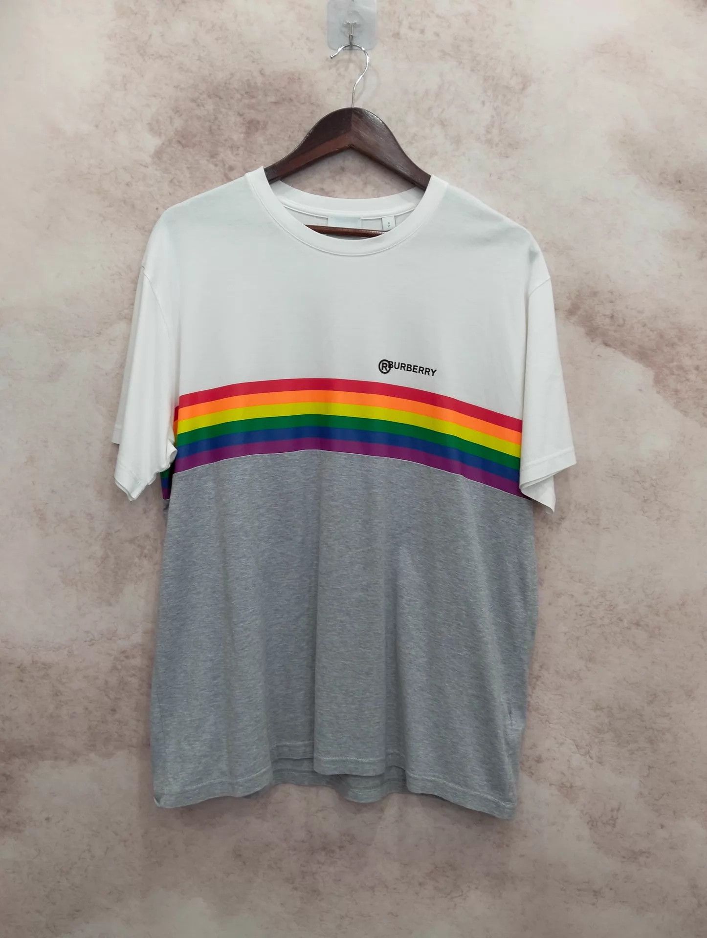 Burberry Burberry Rainbow Stripe Print Short Sleeve T-Shirt S Size US S / EU 44-46 / 1 - 1 Thumbnail