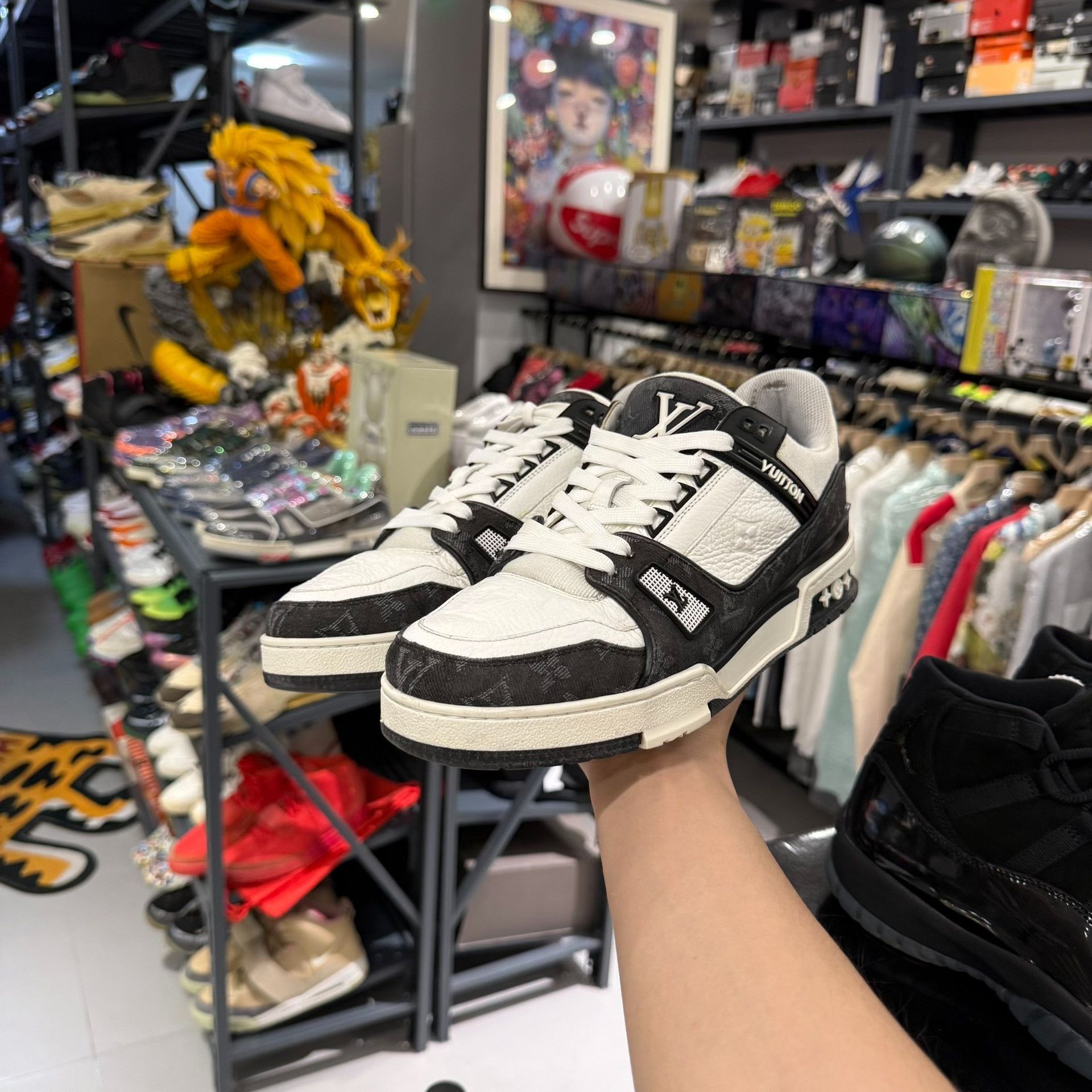Louis Vuitton Louis Vuitton LV Trainer Panda Size US 9.5 / EU 42-43 - 1 Thumbnail