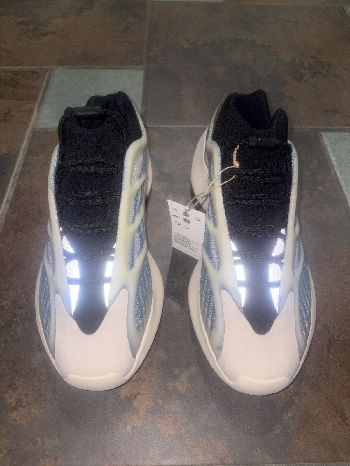 Adidas × Kanye West Adidas Yeezy 700 V3 “Kyanite” Size 10.5 Size US 10.5 / EU 43-44 - 3 Thumbnail