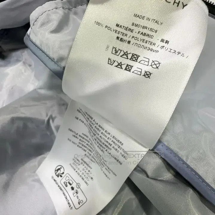 Givenchy Givenchy SS24 Letter Print Zip Hooded Windbreaker. Size US M / EU 48-50 / 2 - 3 Thumbnail