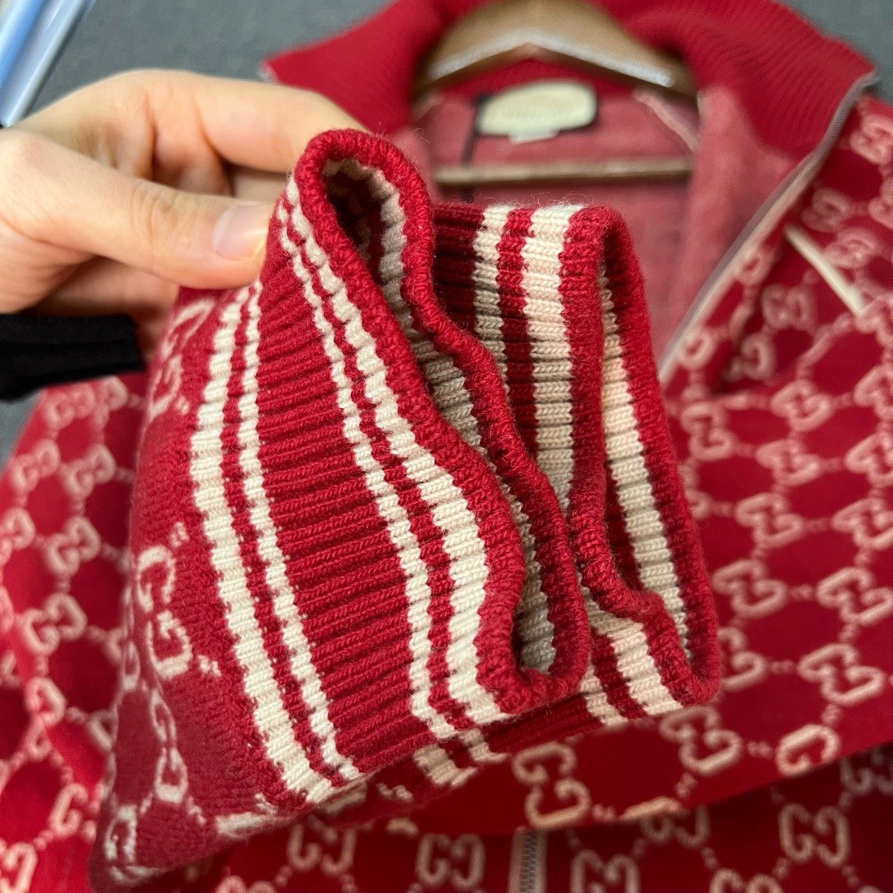 Gucci Gucci Red tweed full print jacket 2501-Nextarrow Size US XS / EU 42 / 0 - 6 Thumbnail