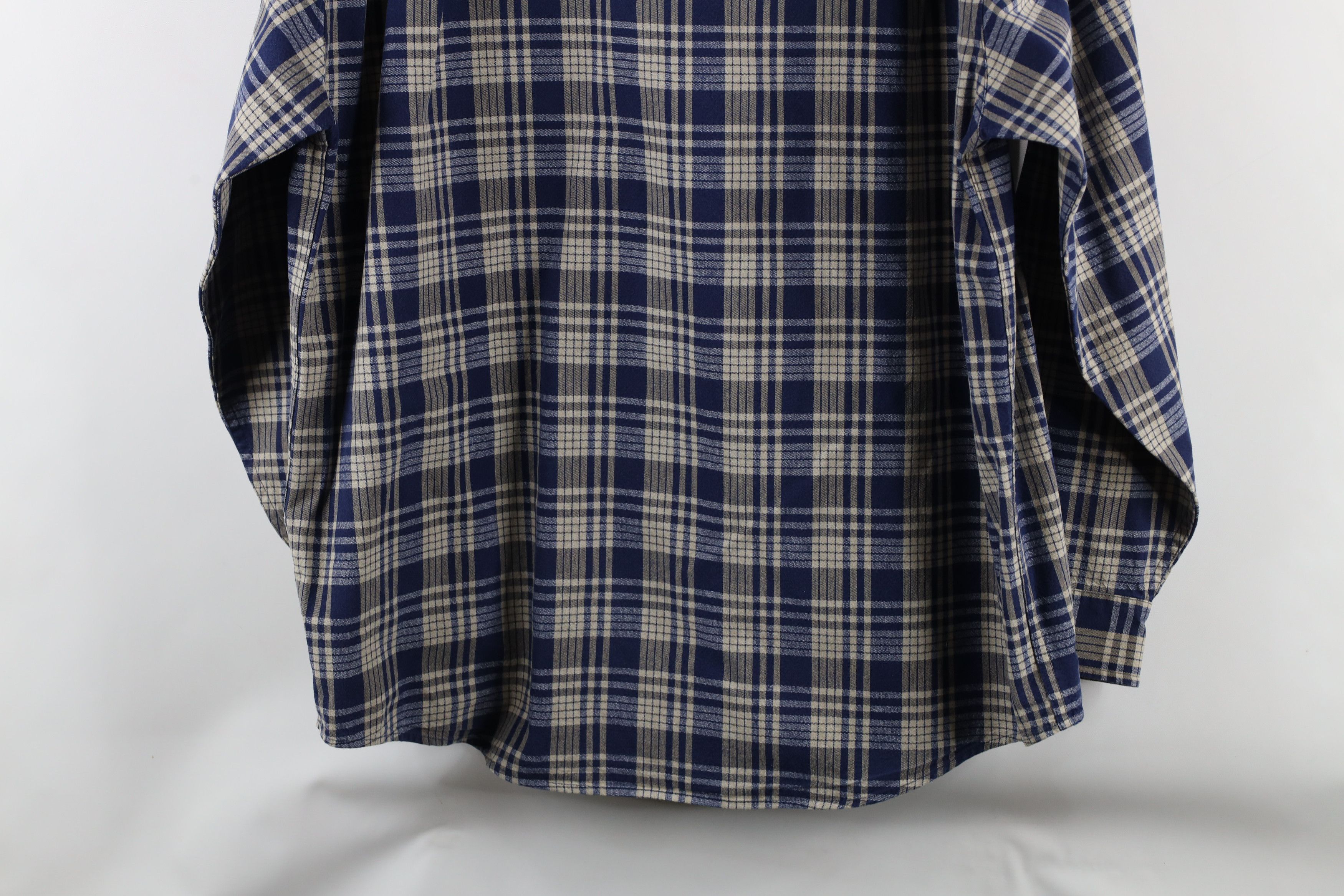 Eddie Bauer × Vintage Vintage 90s Eddie Bauer Heavyweight Button Down Shirt Size US M / EU 48-50 / 2 - 10 Thumbnail