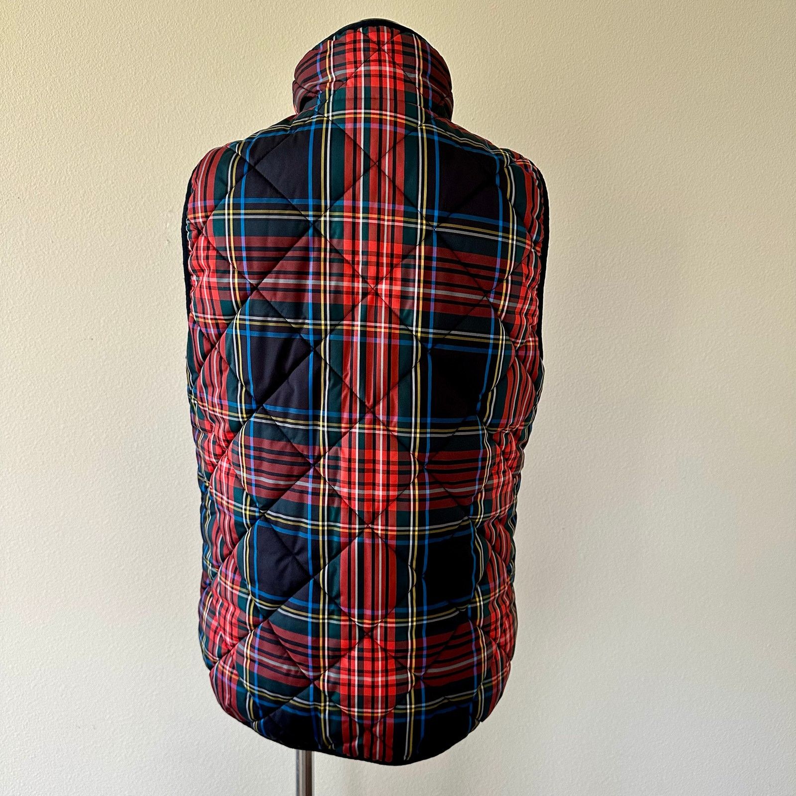 J.Crew J. Crew Stewart Tartan Plaid Holiday Quilted Vest Size S Size S / US 4 / IT 40 - 2 Thumbnail