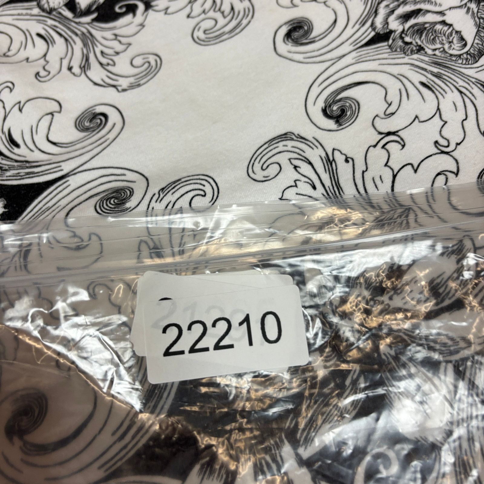 Vintage Vintage Get! Baroque Floral AOP Pocket Tee Shirt Men's 22x26 Size US M / EU 48-50 / 2 - 11 Thumbnail