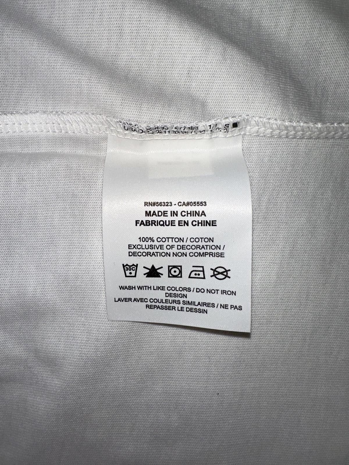 Designer Jordan Flight Essentials Pointillism Logo Graphic T-Shirt Sample Size US M / EU 48-50 / 2 - 6 Thumbnail