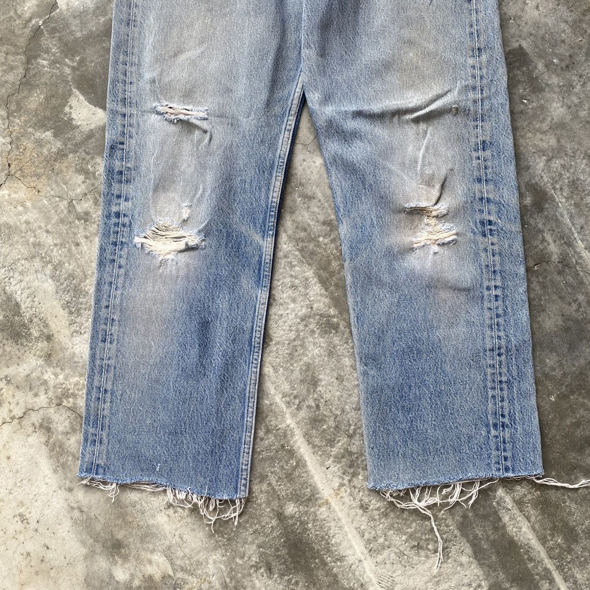 Levi's × Levi's Vintage Clothing × Vintage Vintage 90s Levis Distressed Denim w32 Size US 32 / EU 48 - 10 Thumbnail