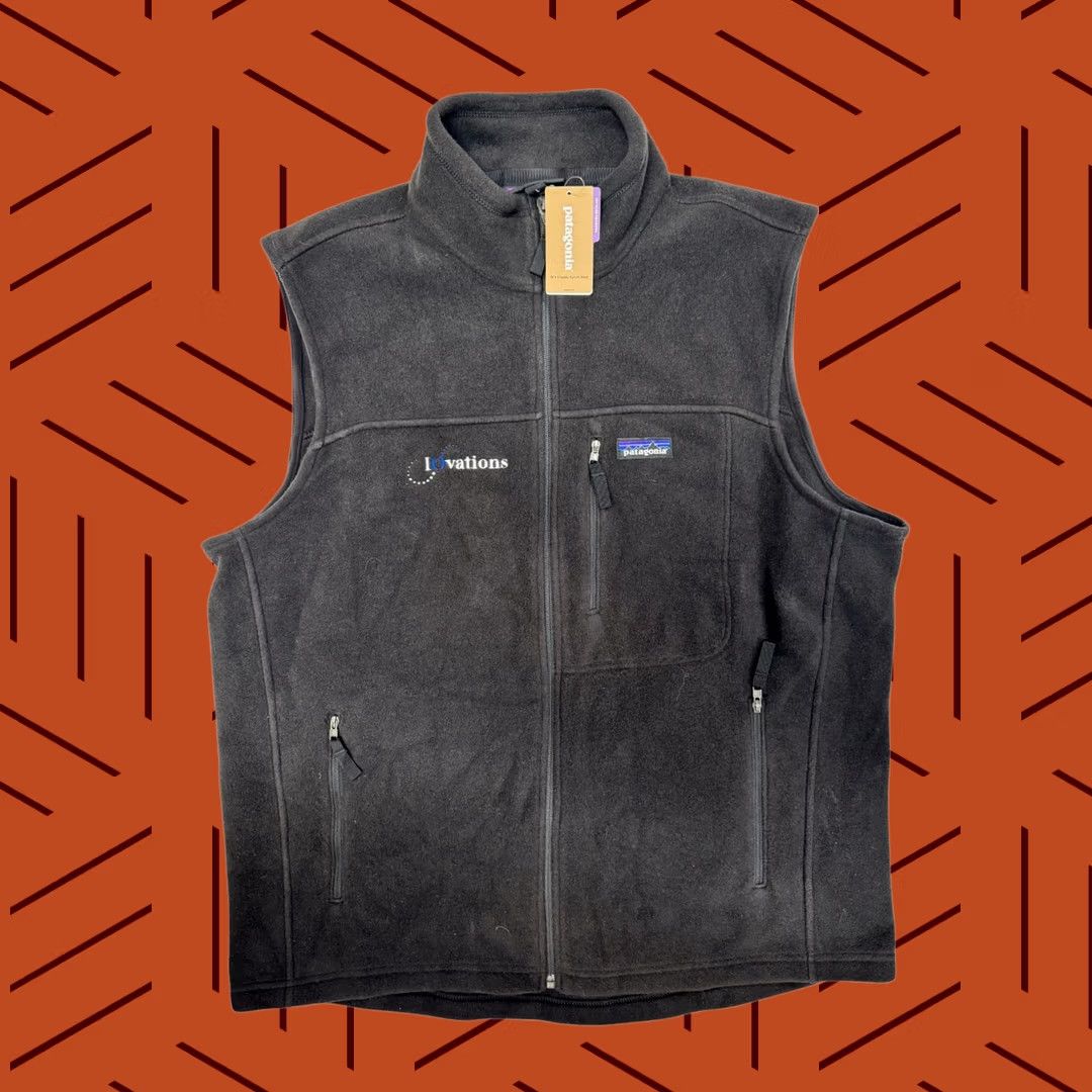 Patagonia VINTAGE? No. Patagonia Synchilla Fleece Vest Mens L Black Full Zip Checkpoint Tech Size US L / EU 52-54 / 3 - 1 Thumbnail