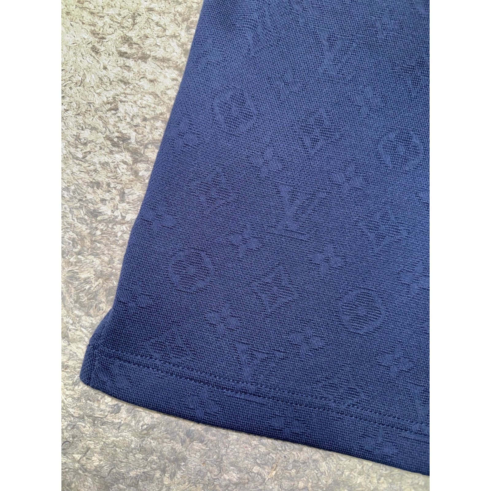 Louis Vuitton Louis Vuitton Pocket Monogram LV Logo Short Sleeve T-Shirt M Size US M / EU 48-50 / 2 - 12 Thumbnail