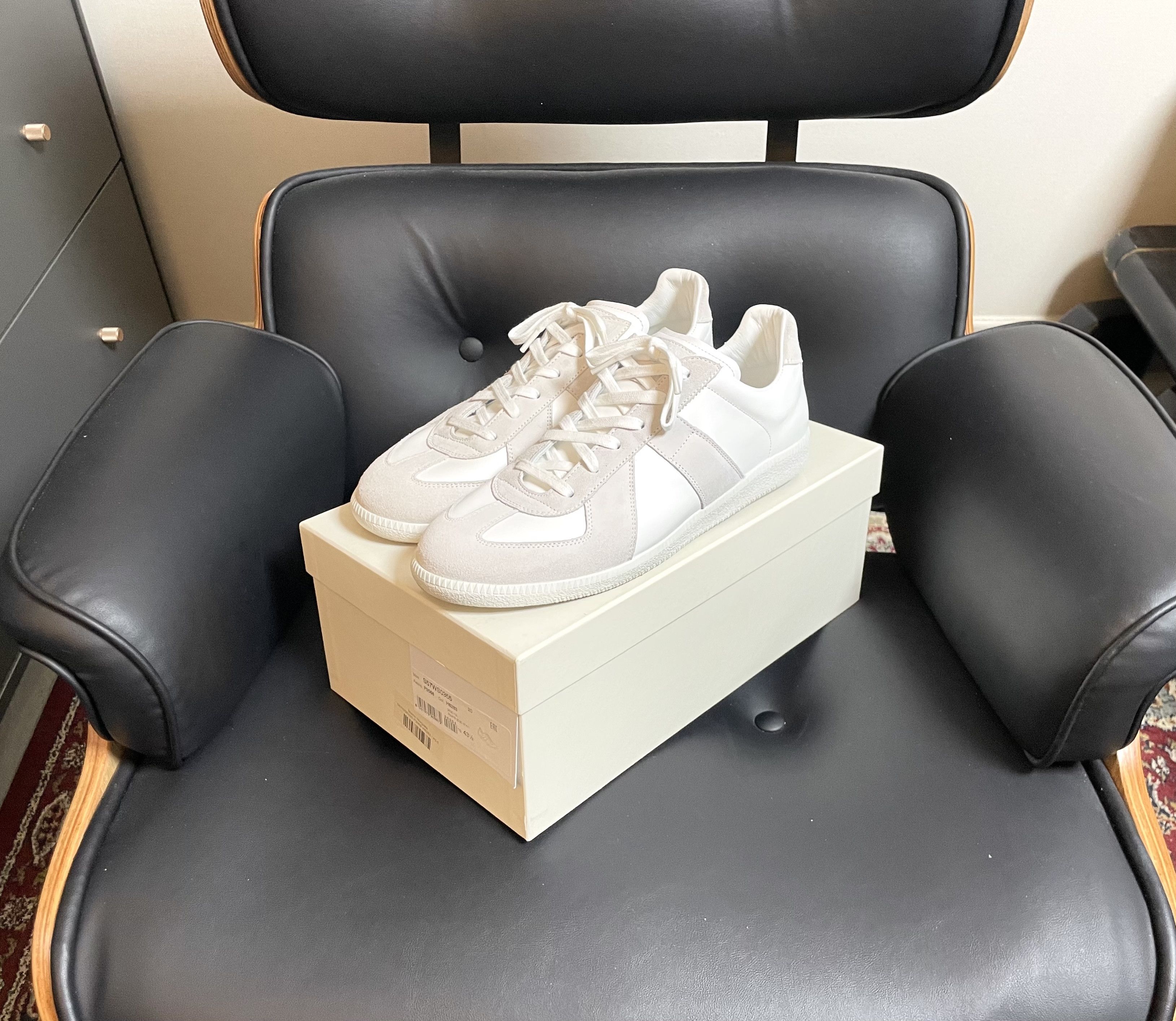 Maison Margiela Maison Margiela GAT (White) Size US 10.5 / EU 43-44 - 1 Thumbnail