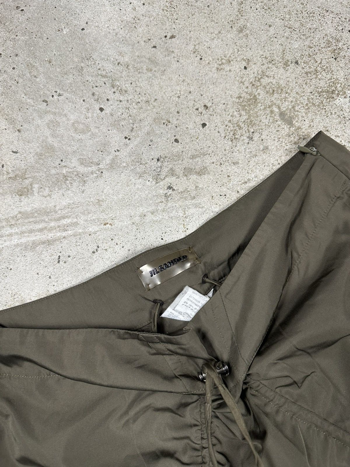 Jil Sander Vintage 2000s Jil Sander Green Khaki Drawstring Skirt Size 25" / US 0 / IT 36 - 7 Thumbnail