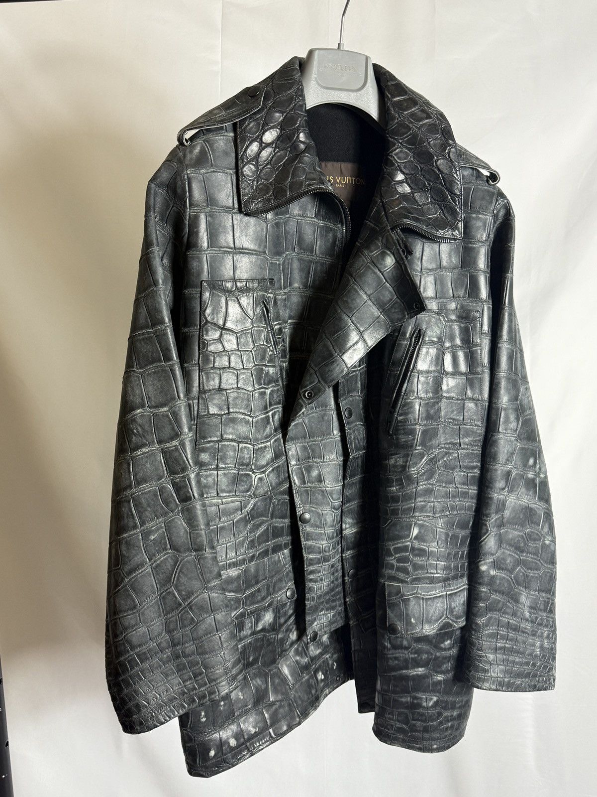 Louis Vuitton Louis Vuitton Alligator Leather Jacket – Size 52 Size US L / EU 52-54 / 3 - 1 Thumbnail