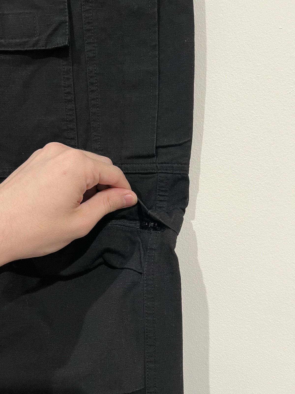 Balenciaga 2023 Regular Fit Convertible Ripstop Cargo Pants (S) Size US 32 / EU 48 - 6 Thumbnail