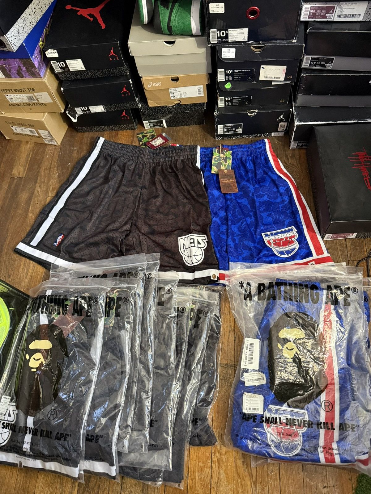 Bape × Mitchell & Ness Bape Brooklyn Nets shorts sz S & L (Blue) Size US 40 / EU 56 - 1 Thumbnail