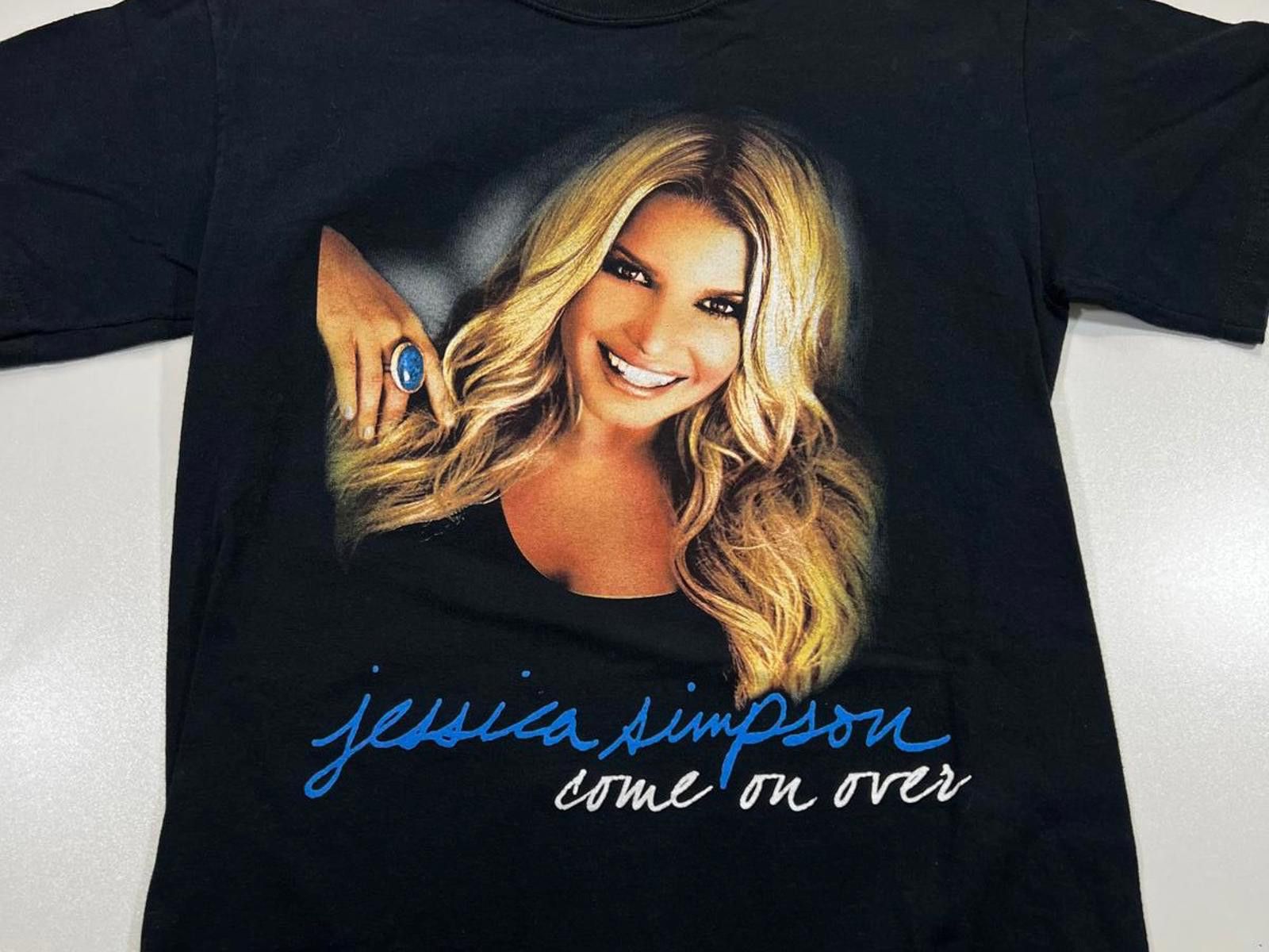 Gildan 2008 Jessica Simpson Come On Over Black Graphic T-Shirt Size S / US 4 / IT 40 - 1 Thumbnail