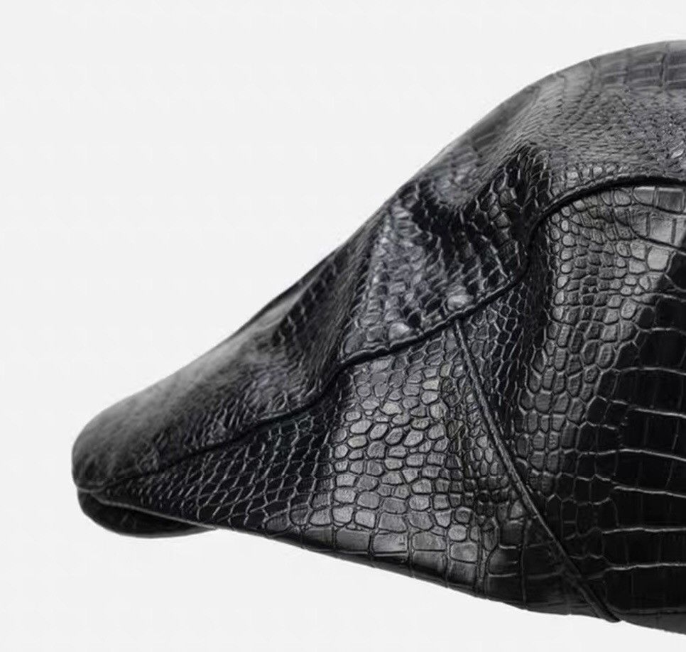 Japanese Brand Retro punk crocodile faux leather flat cap hat Size ONE SIZE - 7 Thumbnail