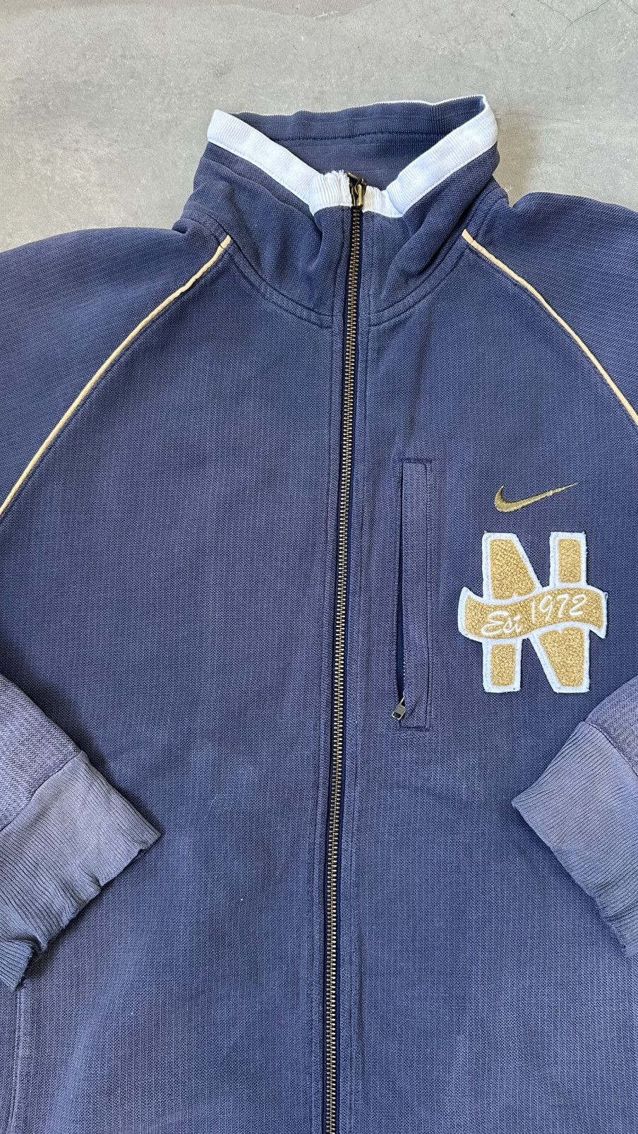 Nike VINTAGE NIKE DISTRESSED VARSITY JACKET Size US M / EU 48-50 / 2 - 3 Thumbnail