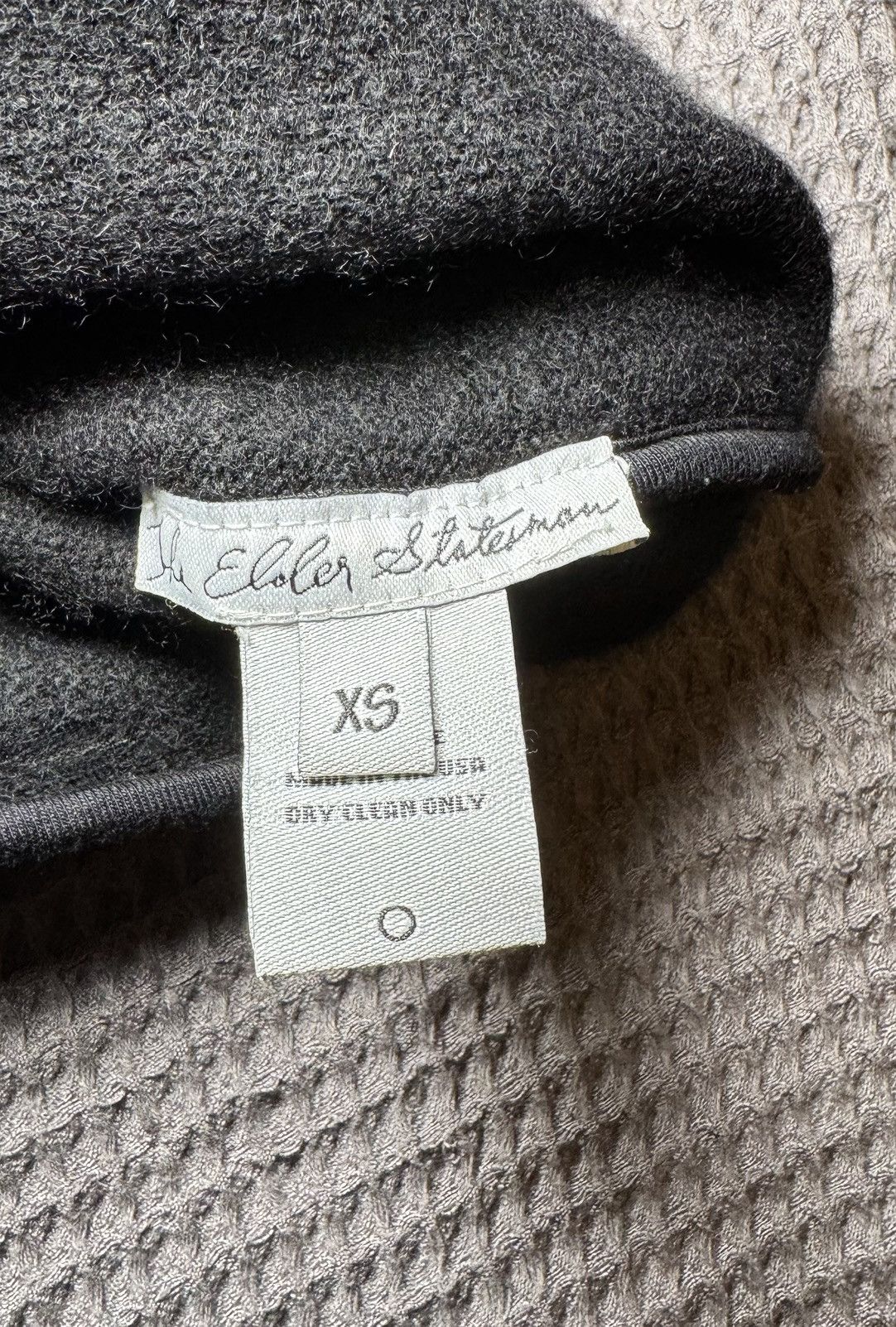 The Elder Statesman Black/Red/Blue Sanskrit Cashmere Sweater Size US XS / EU 42 / 0 - 3 Thumbnail