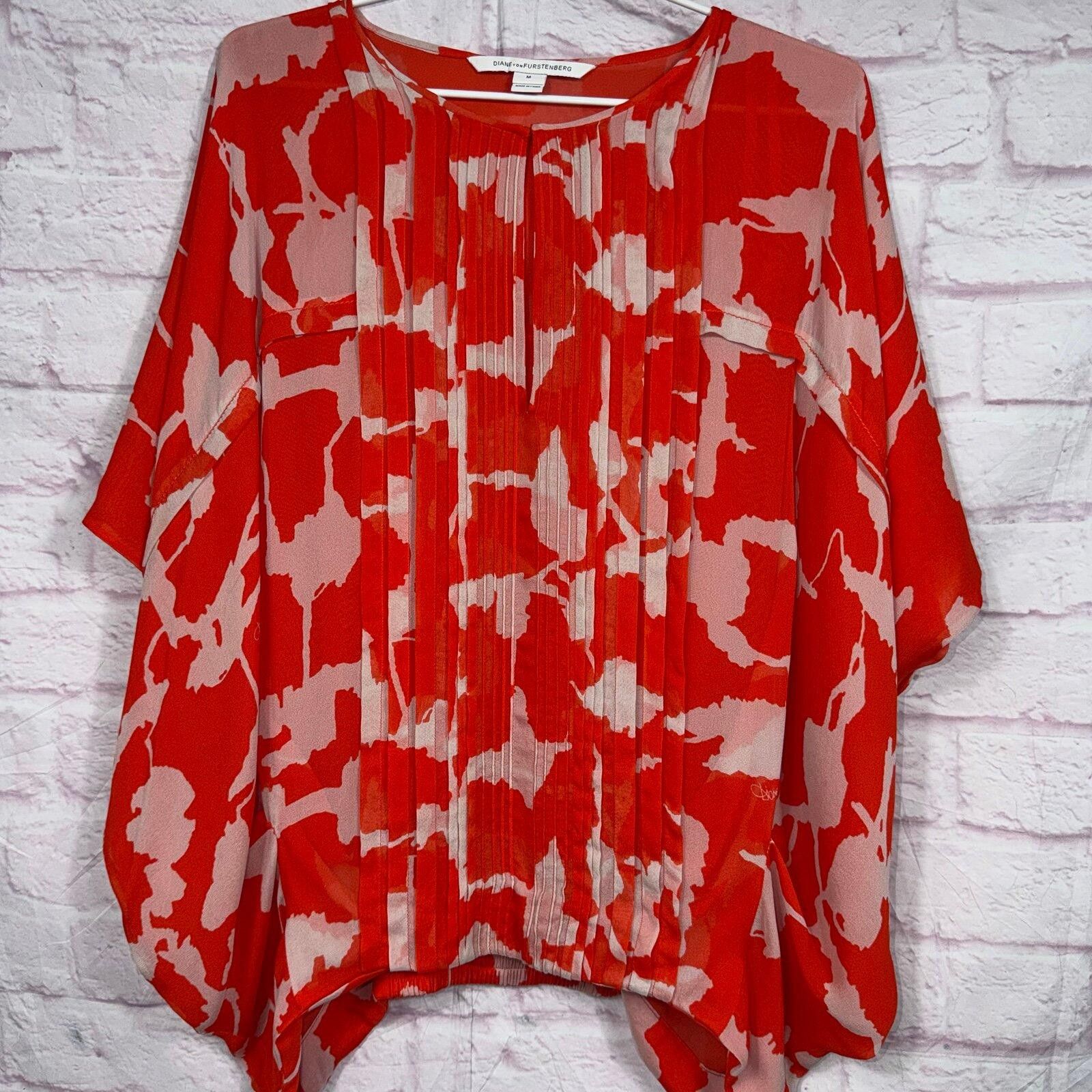 Diane von Furstenberg Diane von Furstenberg Medium Red Abstract Silk Blouse Size M / US 6-8 / IT 42-44 - 1 Thumbnail