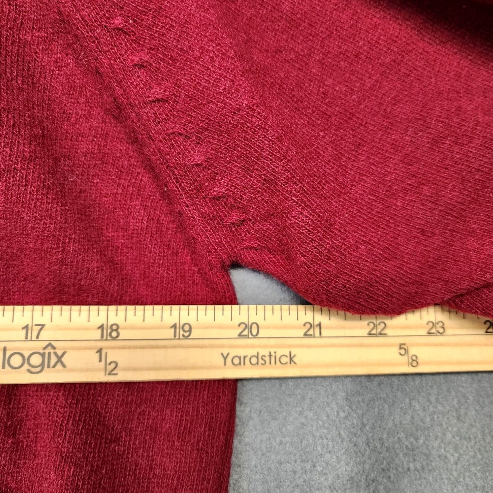 Vintage VINTAGE OWM Products Cardigan Sweater Womens Maroon Red Lambswool S/M Long Sleeve Wool 100% Fall Winter Womens Size M / US 6-8 / IT 42-44 - 4 Thumbnail
