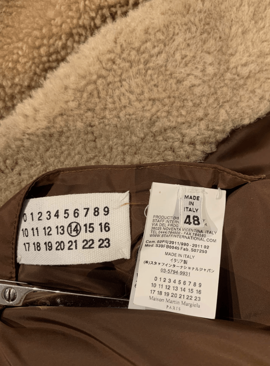 Maison Margiela Maison Martin Margiela A/W 2011 Sheepskin Gilet Showpiece Size US M / EU 48-50 / 2 - 12 Thumbnail