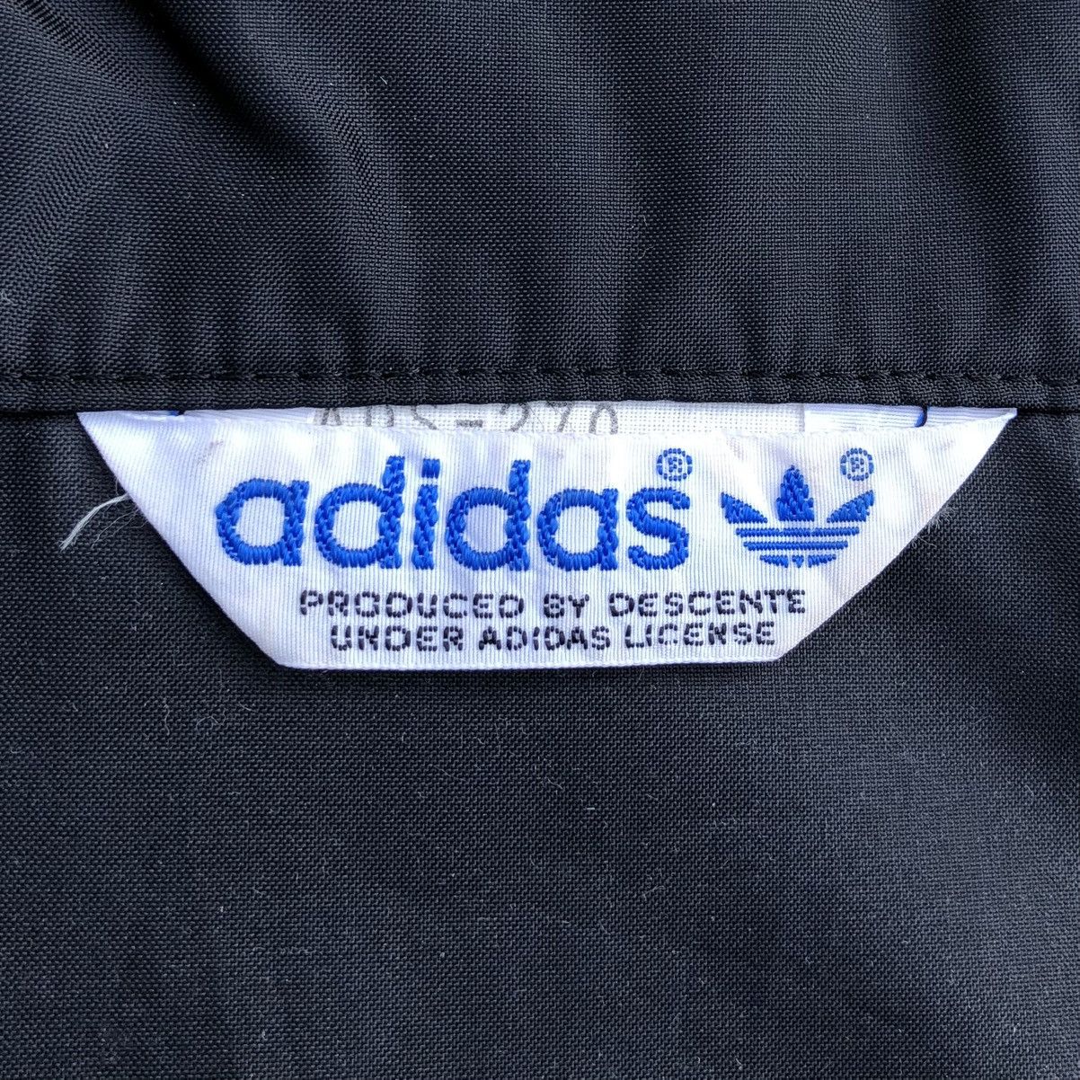 Adidas VTG Adidas 80s Descente License Trefoil Black Coach Jacket Size US M / EU 48-50 / 2 - 13 Thumbnail
