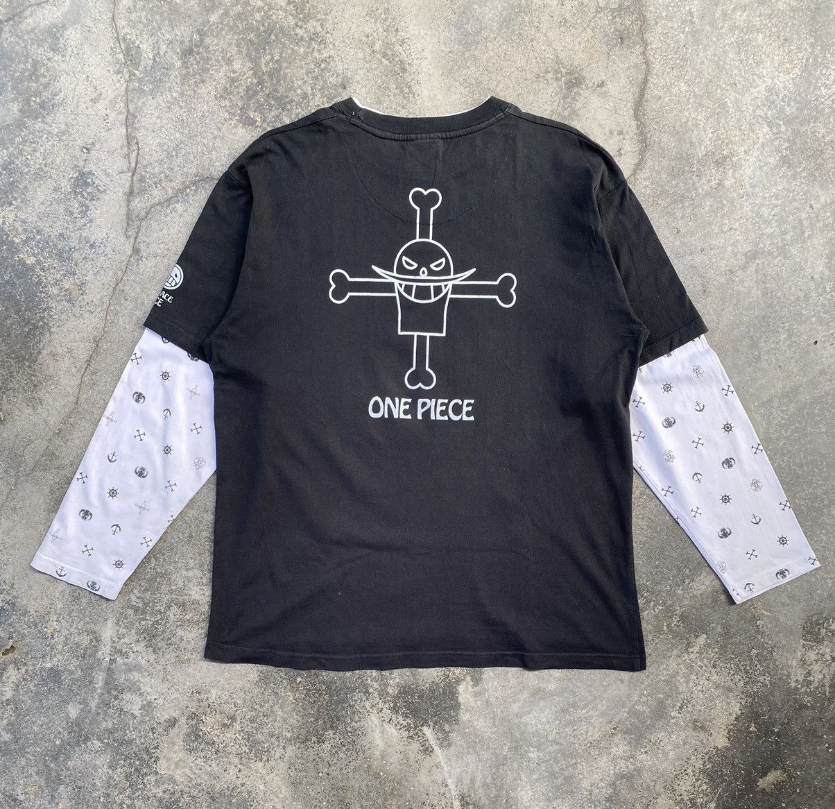 One Piece Vintage Anime One Piece Double Sleeve Size US L / EU 52-54 / 3 - 2 Thumbnail
