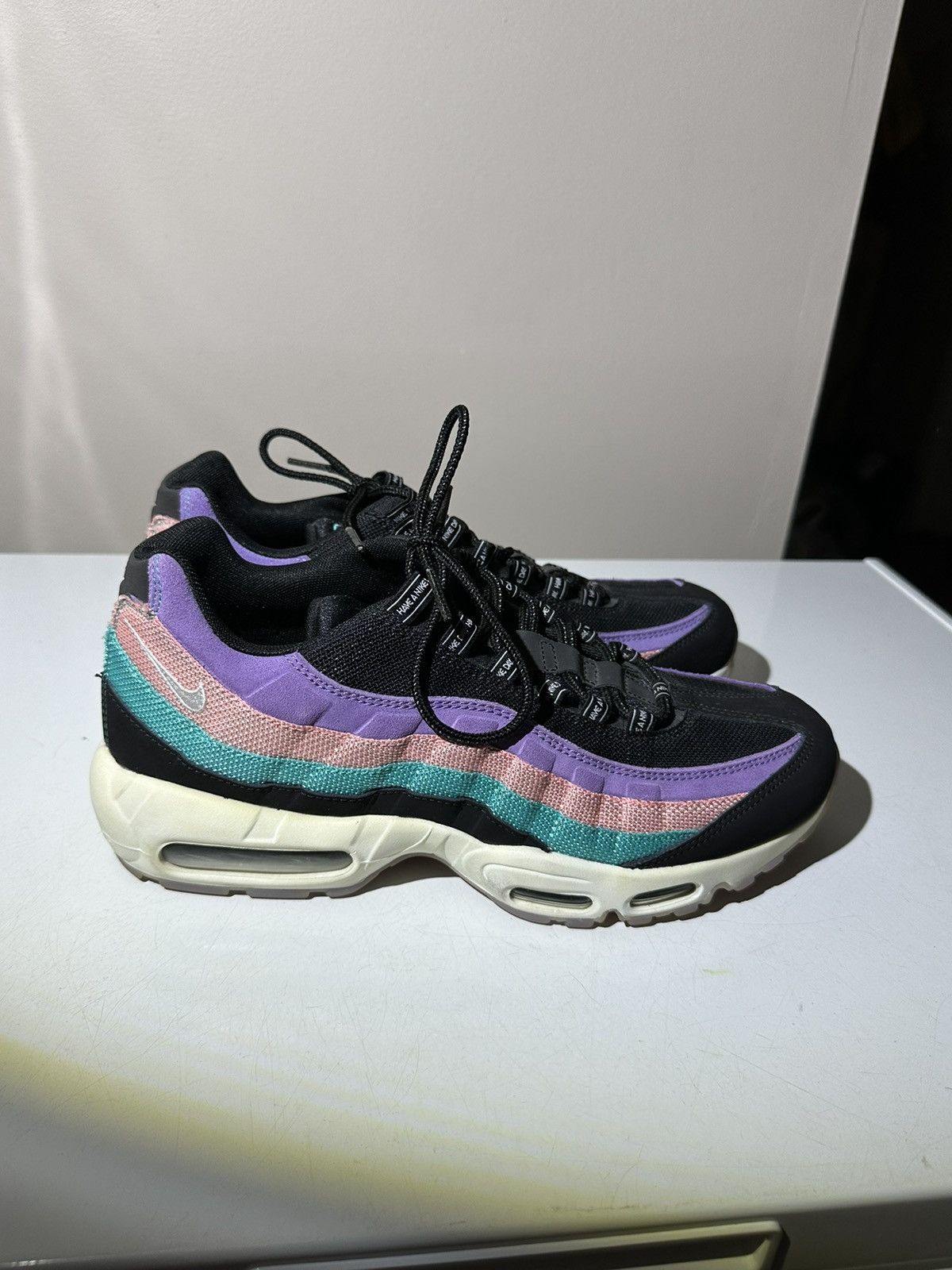 Nike Nike Air Max 95 Have A Nike Day Size US 11.5 / EU 44-45 - 2 Thumbnail