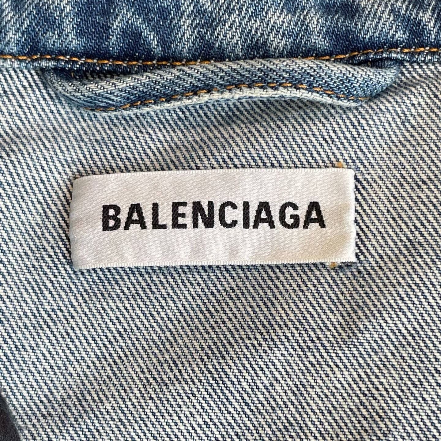 Balenciaga balenciaga blue denim distressed jacket size 34 Size US S / EU 44-46 / 1 - 5 Thumbnail