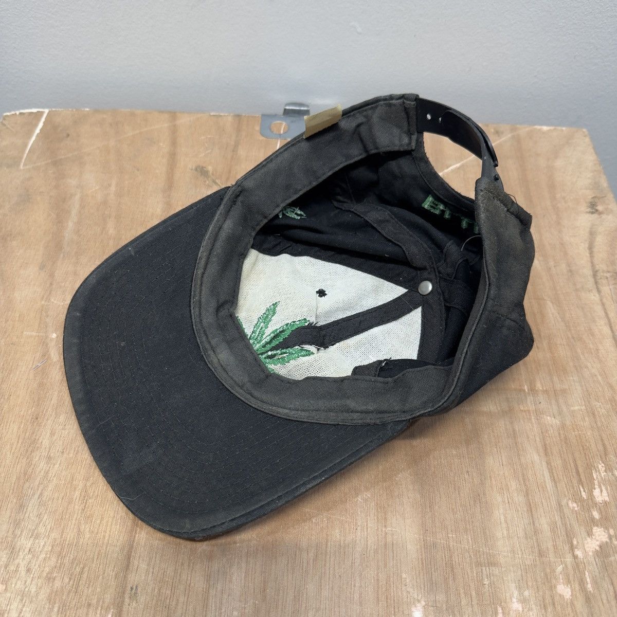 Vintage Vintage 90s Faded Weed Leaf Blunt Hat ERD Grunge Skater Size ONE SIZE - 5 Thumbnail