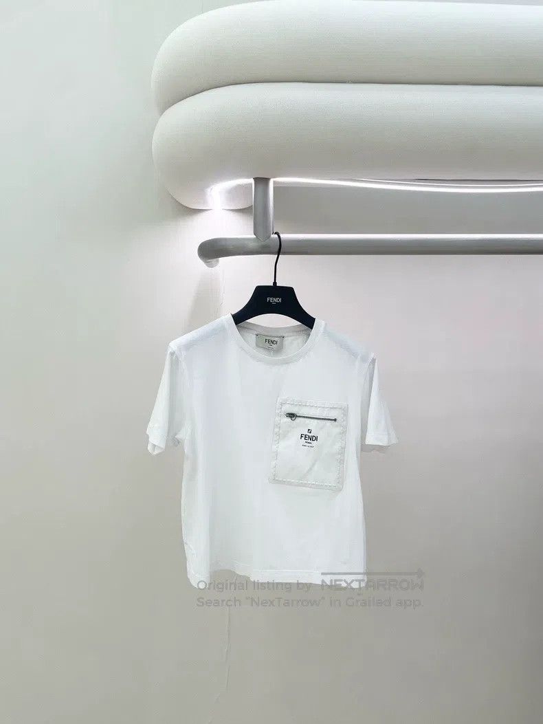 Fendi Fendi White Pocket Zipper T-Shirt Size S / US 4 / IT 40 - 1 Thumbnail