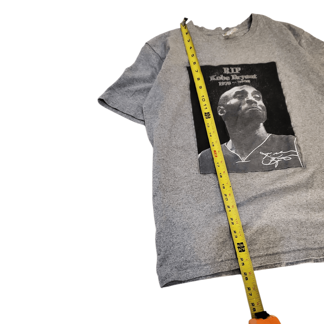 Vintage 2020 R.I.P. Kobe T-Shirt Size US M / EU 48-50 / 2 - 6 Thumbnail
