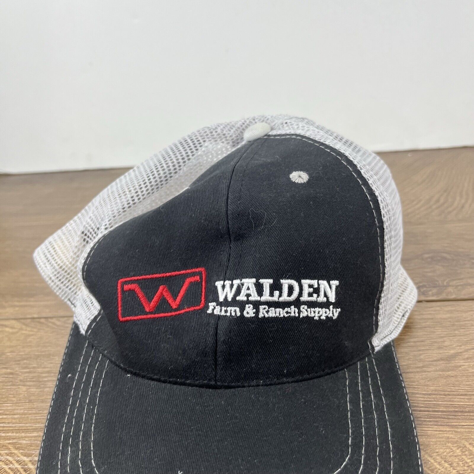 Other Walden Farm & Ranch Supply Hat Adjustable Hat Black Hat Adul Size ONE SIZE - 8 Thumbnail