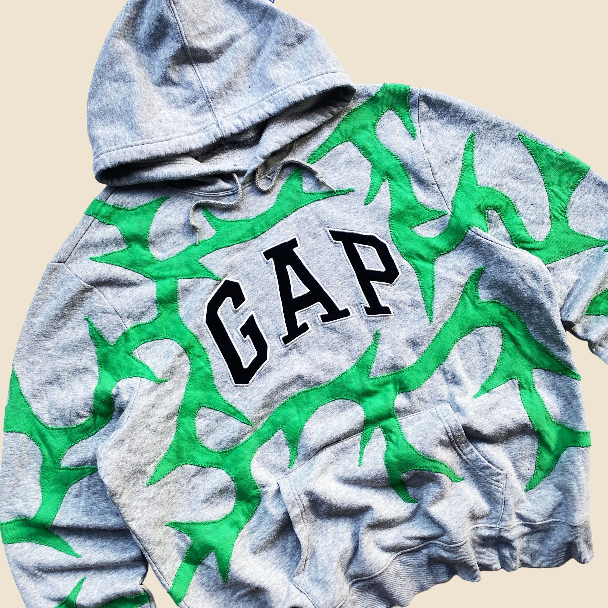 Gap × Handmade 1 OF 1 REWORKED GAP LEAF CUT & SEWN HOODIE SIZE XL/2XL Size US XL / EU 56 / 4 - 2 Thumbnail